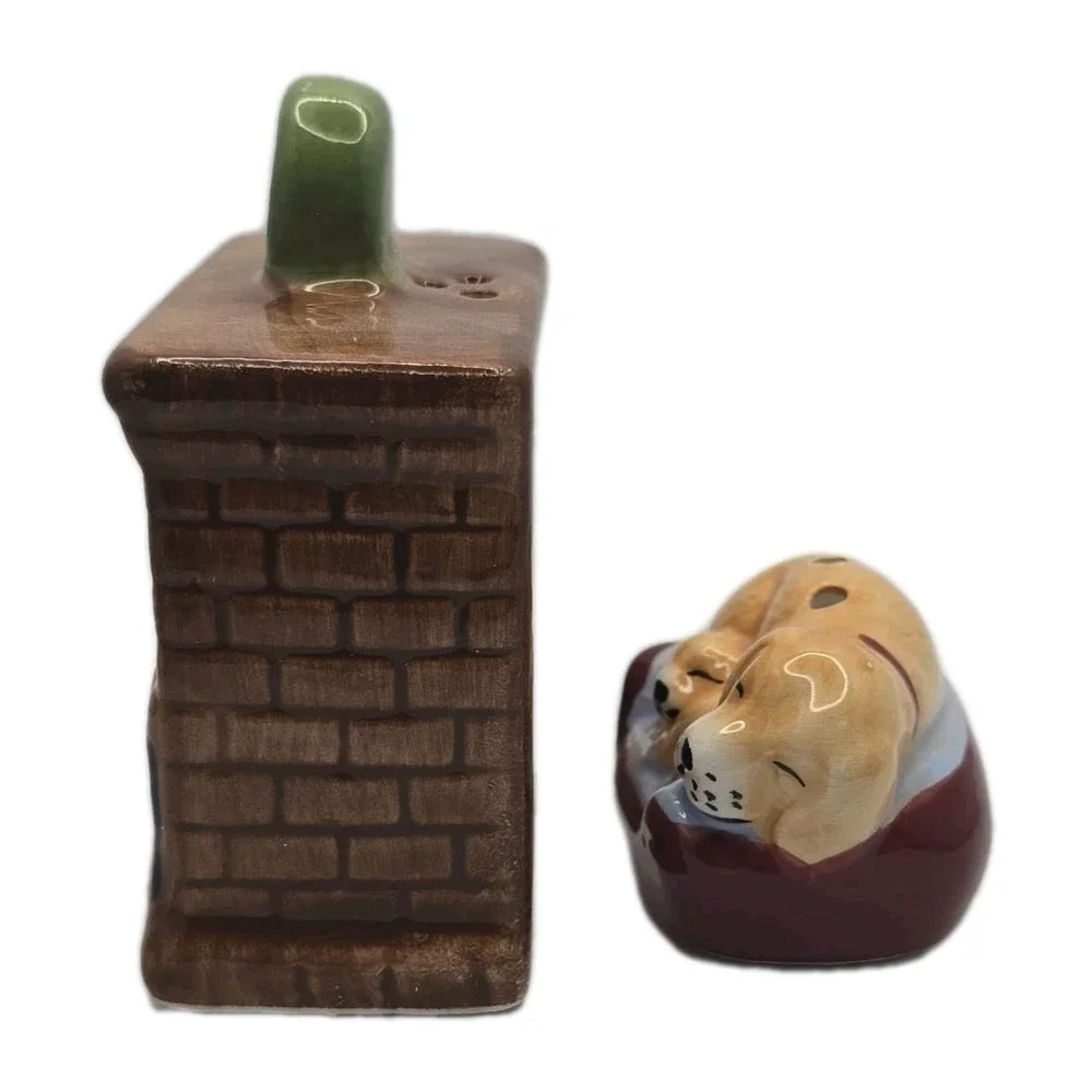 Cracker Barrel Collectables Dogs By The Fire Salt & Pepper Shakers Set NIB U260
